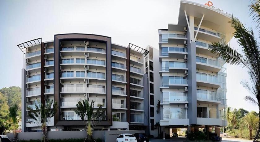 Hotel Chic Residences At 3*