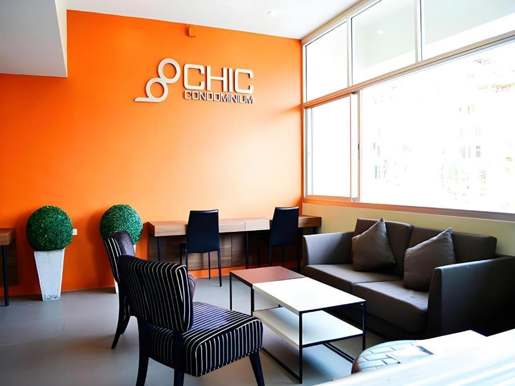 Chic Residences At
