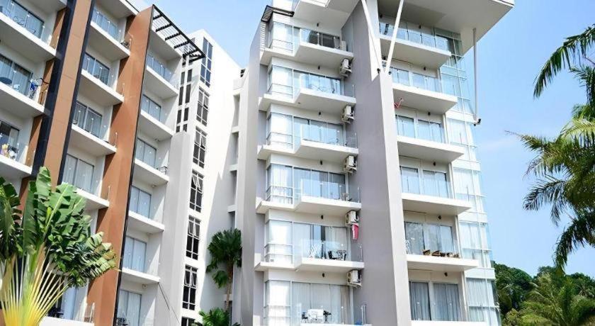 Chic Residences At Hotel 3*