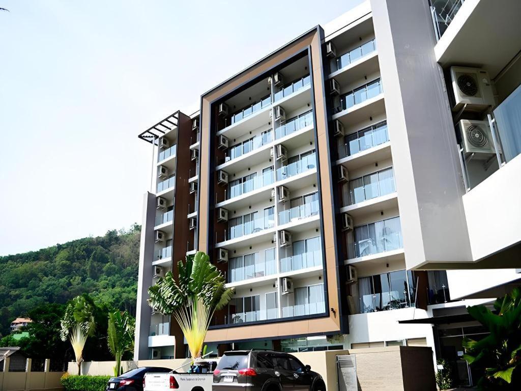 Chic Residences At Karon