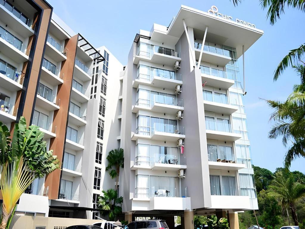 Chic Residences At Hotel