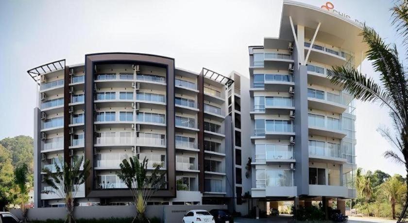 Chic Residences At Hotel Karon